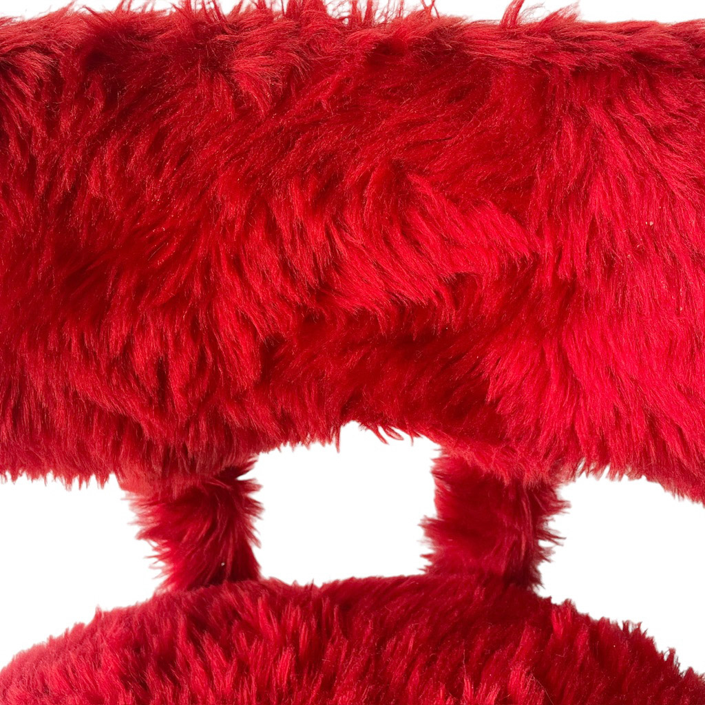 Chaise moumoute rouge Pelfra