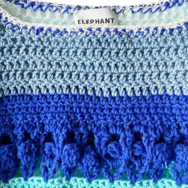 Pull tricot main bleu Elephant Paris Design